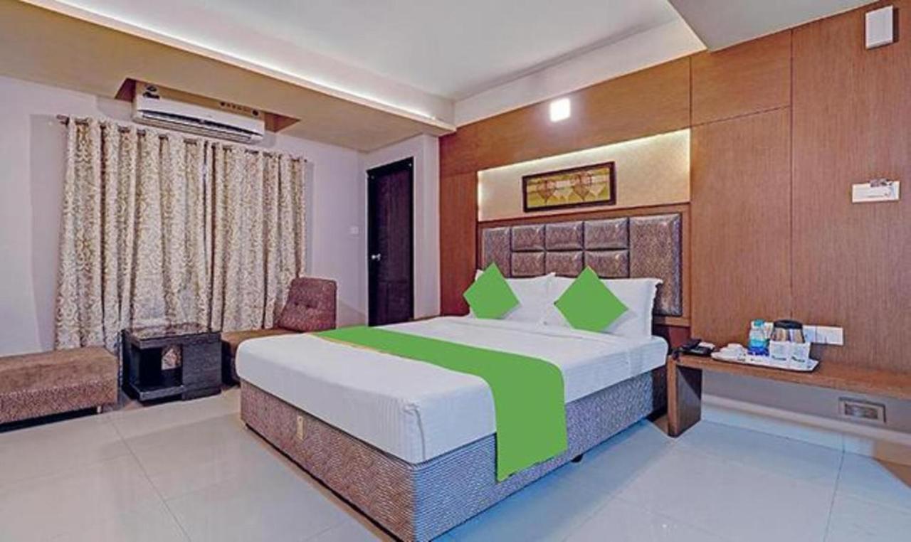 Pine Tree Boutique Hotel Chennai Exterior foto