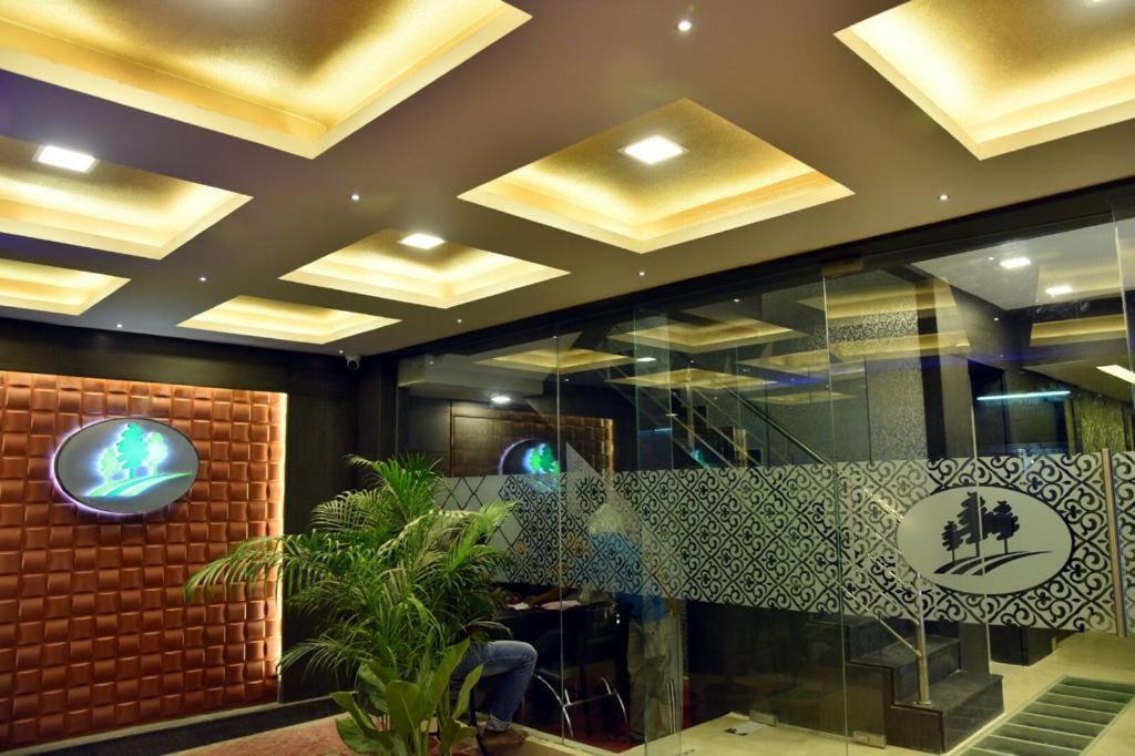 Pine Tree Boutique Hotel Chennai Exterior foto