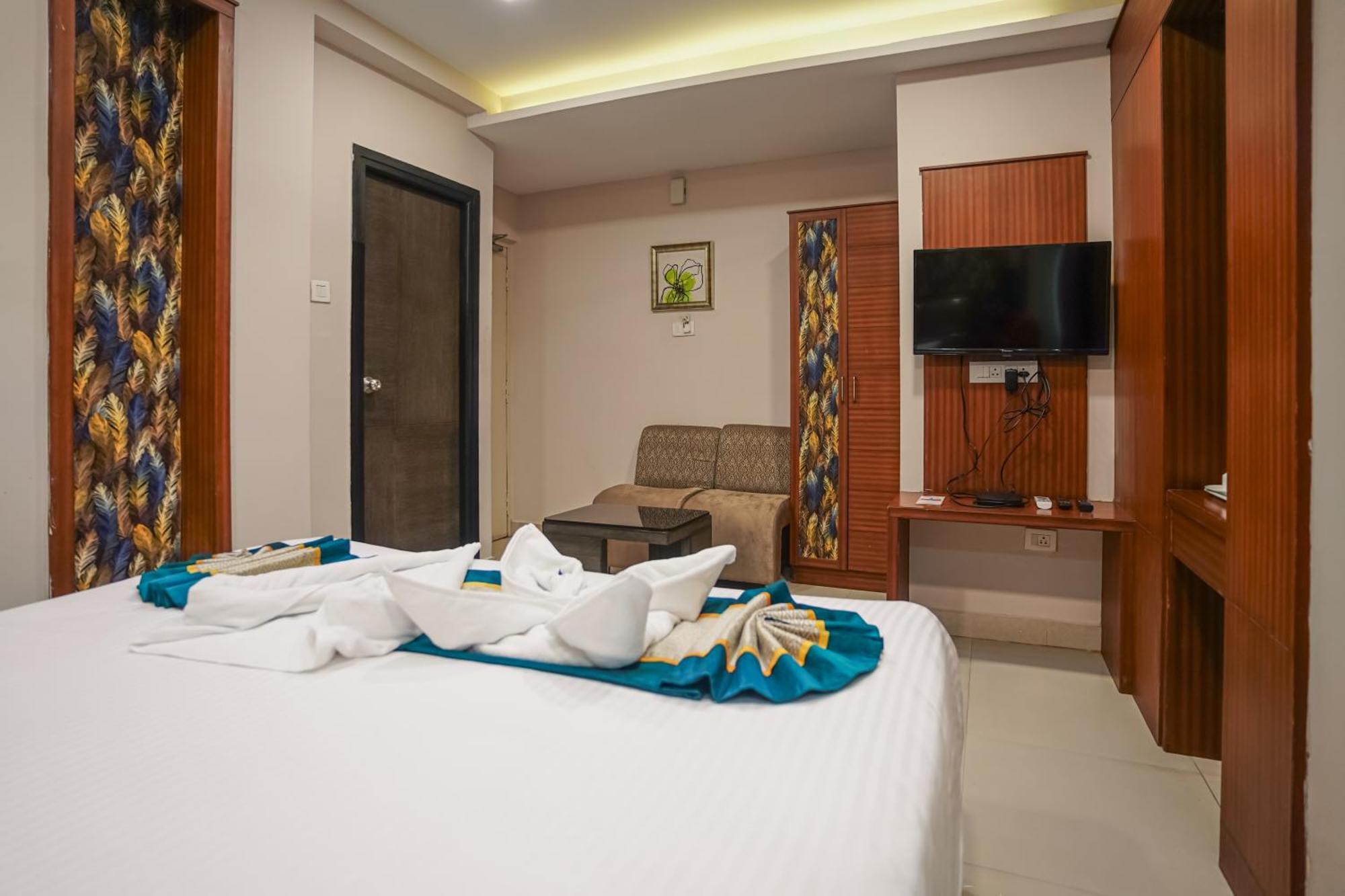 Pine Tree Boutique Hotel Chennai Exterior foto