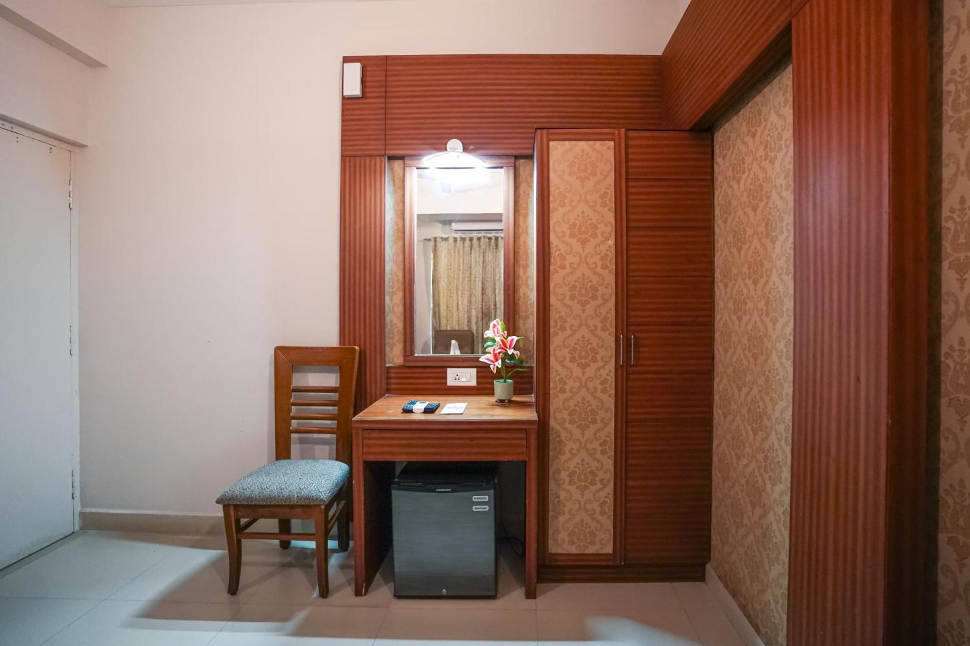Pine Tree Boutique Hotel Chennai Exterior foto